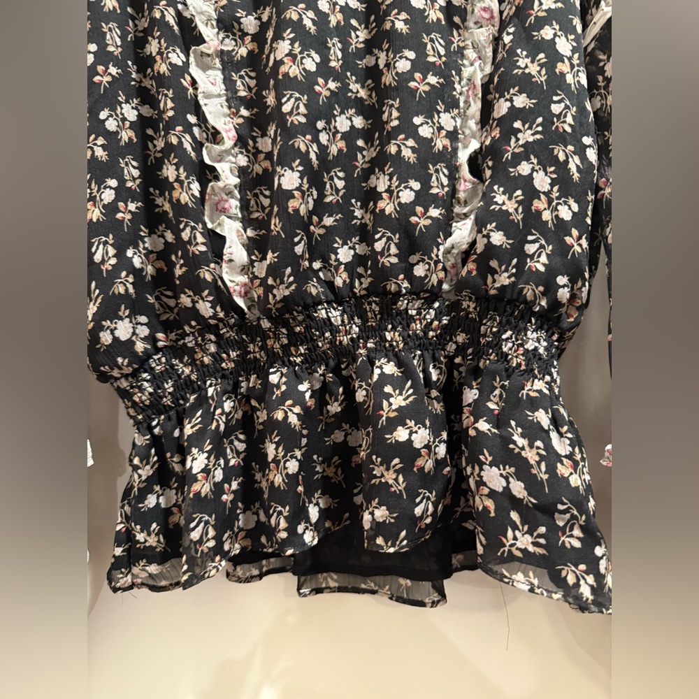 Lauren Ralph Lauren Aindrea Womens Ruffles Smocked Blouse Size SP - Picture 4 of 13